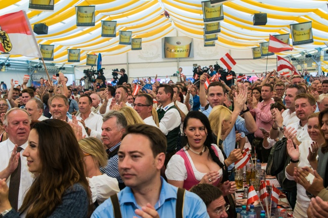 Wahlauftakt der FP mit Bundesprsidentschaftskandidat Norbert Hofer am Welser Volksfest