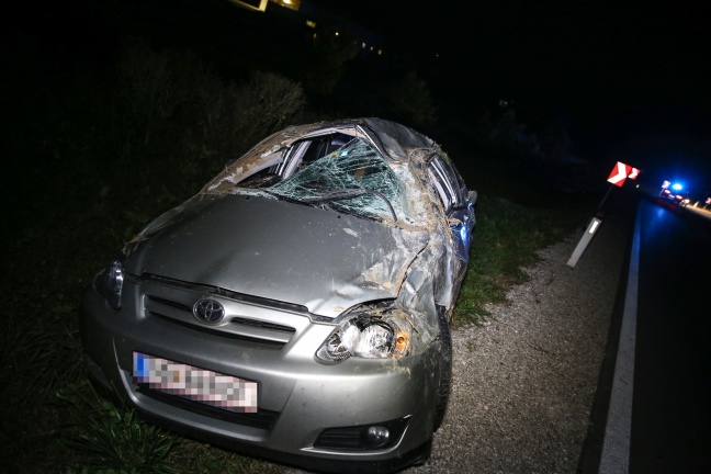 Ein Verletzter bei schwerem Verkehrsunfall in Neukirchen bei Lambach