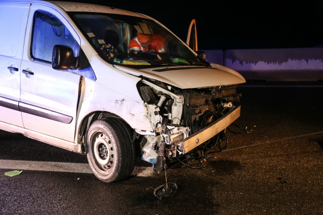 Verkehrsunfall mit Kleintransporter auf der Innkreisautobahn bei Aistersheim