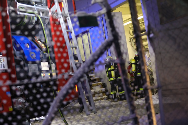 Feuerwehreinsatz in einem Industriebetrieb in Wels-Pernau