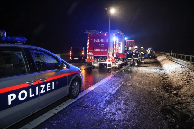 Serienunfall auf der Westautobahn bei Eberstalzell fordert mehrere Verletzte