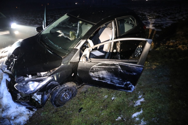 Autolenkerin bei Verkehrsunfall auf der Nettingsdorfer Straße in St. Marien verletzt