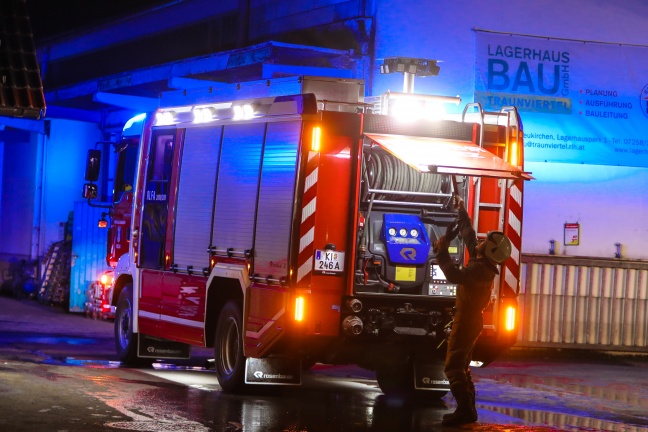 Fnf Feuerwehren bei Brand in Grnburg im Einsatz