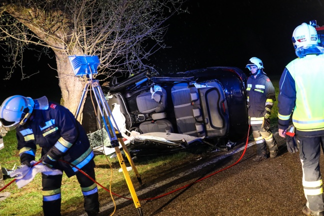 Verkehrsunfall in Pettenbach fordert zwei Schwerverletzte