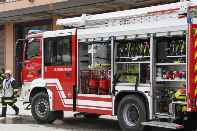 Vier Feuerwehren bei Brand in einem Heizwerk in Gunskirchen im Einsatz