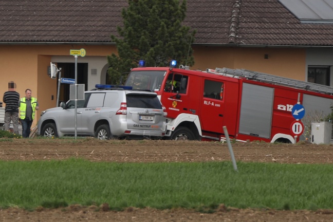 Gasleitung bei Baggerarbeiten in Gunskirchen angegraben