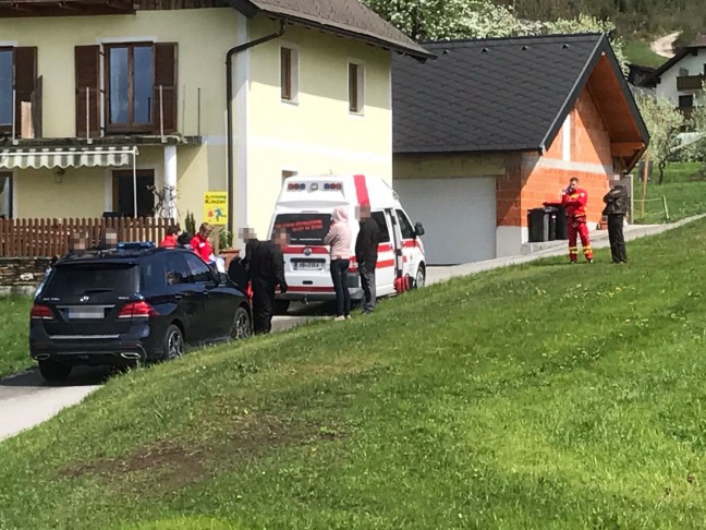 Notarzthubschrauber nach Tauchunfall in Weyregg am Attersee im Einsatz