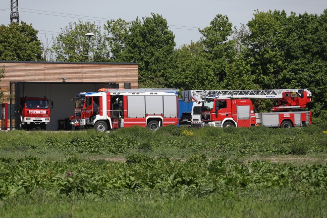Einsatzkräfte bei Brandmeldeauslösung in eigener Feuerwache im Einsatz