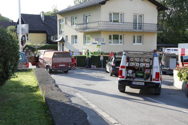 Radfahrer bei Verkehrsunfall in Bad Schallerbach schwer verletzt