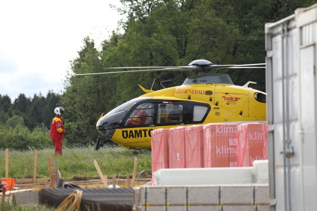 Unfall auf Baustelle in Adlwang fordert einen Schwerverletzten