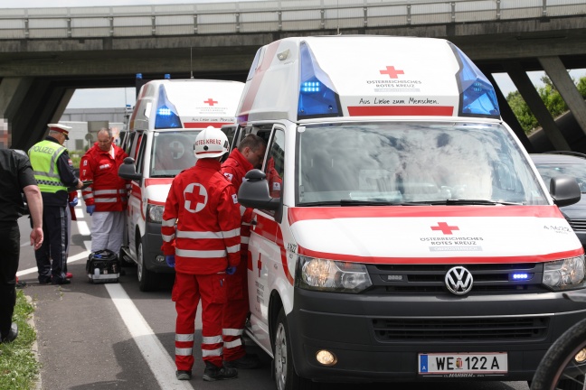 Drei Verletzte bei Kreuzungscrash in Wels-Puchberg