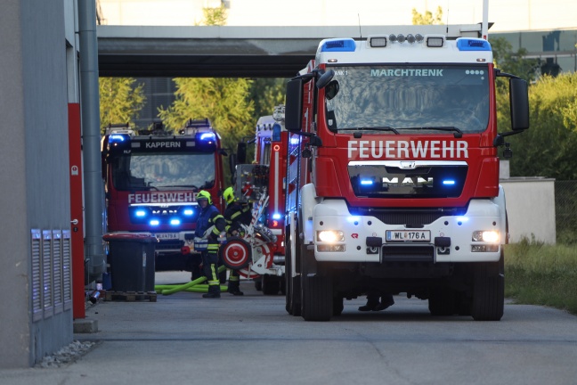 Explosion in Industriebetrieb in Marchtrenk sorgt fr Einsatz der Feuerwehr