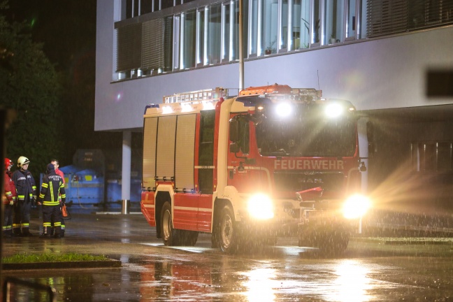 Tresor aufgeflext: Brandmelder bei Einbruch in Gewerbebetrieb in Wels-Lichtenegg ausgelst