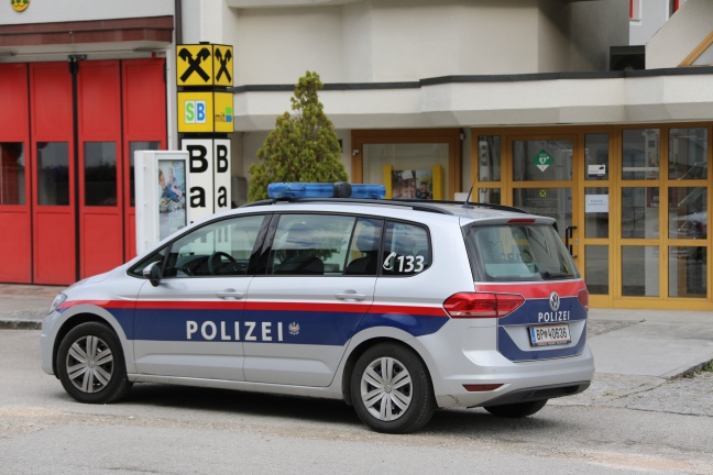 Raubüberfall auf Bankfiliale in Inzersdorf im Kremstal