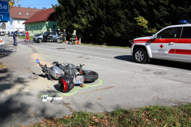 Motorradlenker bei Verkehrsunfall in Pettenbach schwerst verletzt