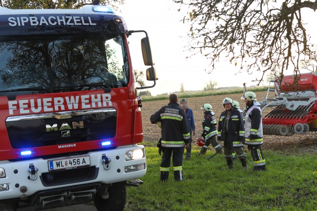 Kleinbrand an einem Traktor während Feldarbeiten in Sipbachzell