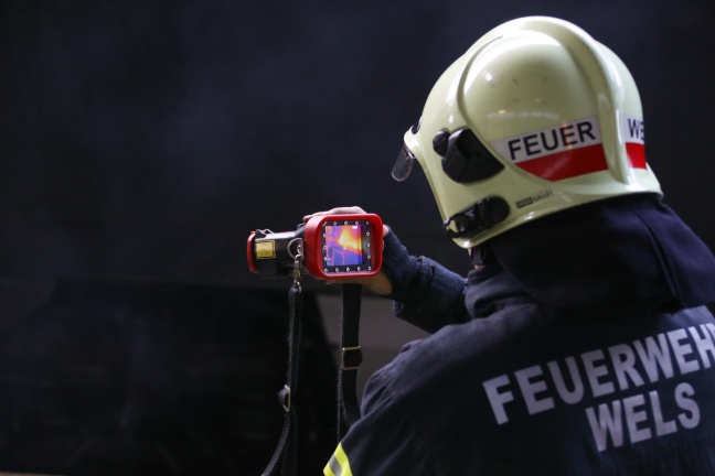 Brand eines Railjet-Waggons am Welser Hauptbahnhof