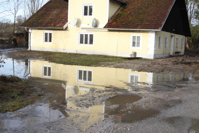 Lokale Überflutungen durch Starkregen in Oberösterreich