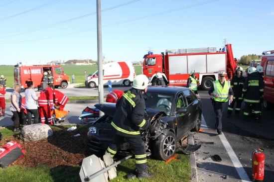 Vier Verletzte bei Verkehrsunfall auf der Pyhrnpass Straße in Sattledt