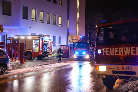 Brand im Klinikum Wels sorgt f�r gr��eren Einsatz der Feuerwehr