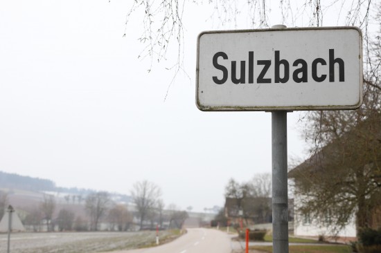 Einbrecher attackierten Hausbewohnerin in Pichl bei Wels mit Pfefferspray und flchteten
