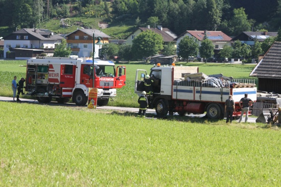 LKW-Brand in Eberstalzell schnell unter Kontrolle gebracht