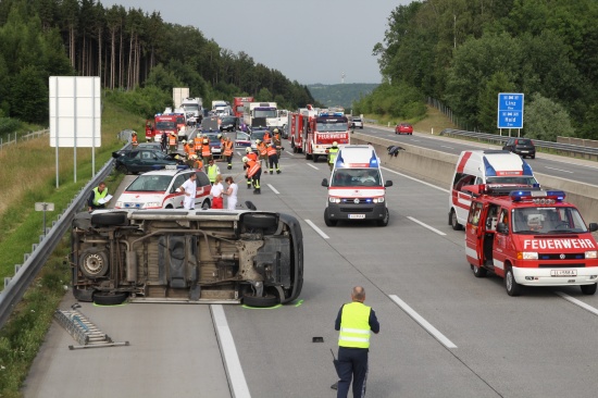 Schwerer Verkehrsunfall auf der Westautobahn am Puckinger Berg