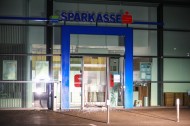 Bankomat aus Bankfiliale in Sattledt gestohlen