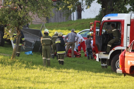 Zwei Verletzte bei Unfall mit Traktor in Leombach