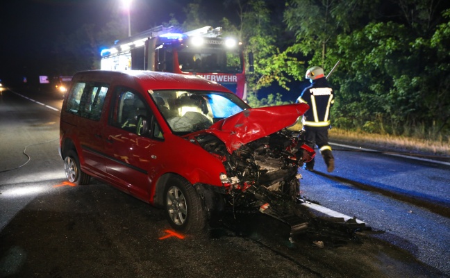Crash auf Voralpenstraße in Sierning fordert zwei Verletzte