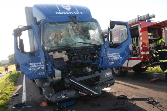 Mehrere Leichtverletzte bei Verkehrsunfall mit fünf Fahrzeugen in Marchtrenk