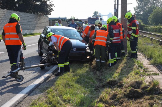 Verkehrsunfall auf der Eferdinger Straße in Alkoven endet glimpflich