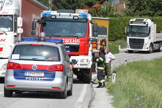 Schwerer Motorradunfall auf Nibelungenstraße in Hartkirchen