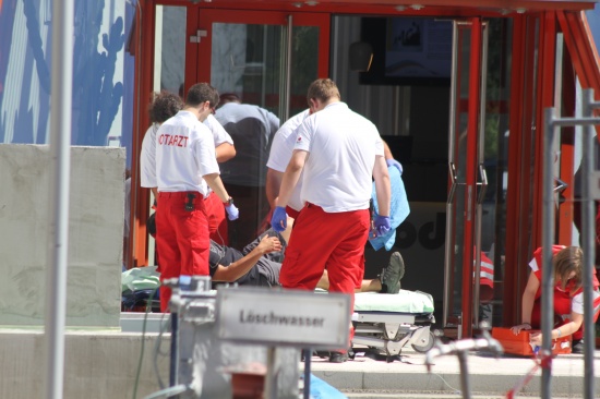 Mann bei Arbeitsunfall auf Baustelle in Wels schwer verletzt