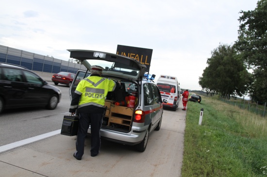 Schwerer Verkehrsunfall auf der Westautobahn bei Pucking