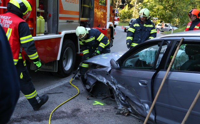 Verkehrsunfall auf der Innbachtalstraße in Weibern fordert zwei Verletzte
