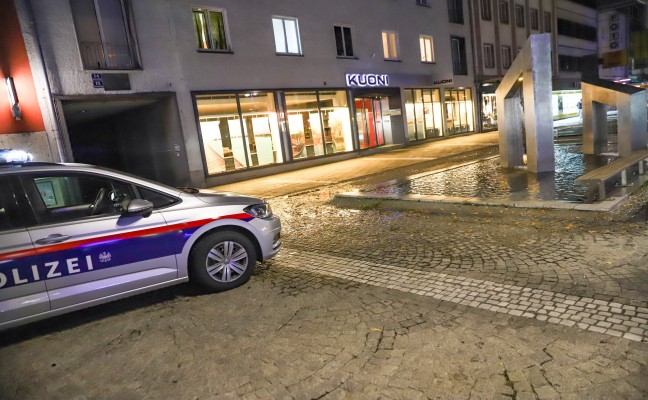 Überlaufender Brunnen in Wels-Innenstadt sorgt für Einsatz