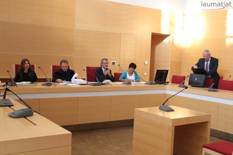 Prozess gegen kriminelle Jugendliche am Landesgericht Wels | laumat|at