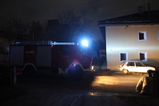 Feuerwehreinsatz durch abgebrannten Ölradiator in Buchkirchen