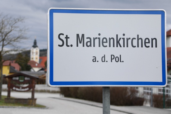Pensionist (67) in St. Marienkirchen an der Polsenz nach Sturz in einen Löschteich ertrunken