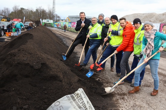 Ungebrochener Andrang auf den Qualittskompost der Energie AG am Standort in Wels-Schafwiesen