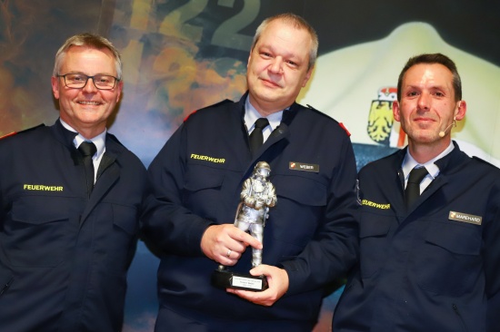 Roland Weber als Feuerwehrmann des Jahres 2019 gewrdigt