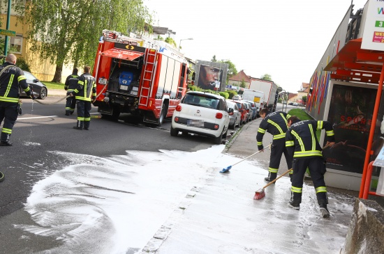 Einsatz wegen blutverschmierter Bushaltestelle und langer Blutspur in Wels-Pernau