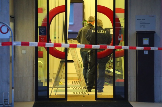 Geldautomat einer Bankfiliale in Traun gesprengt