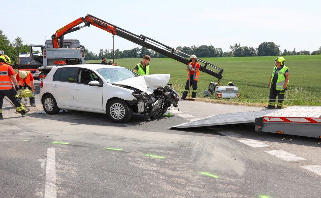 Zwei Verletzte bei Kreuzungskollision in Gunskirchen