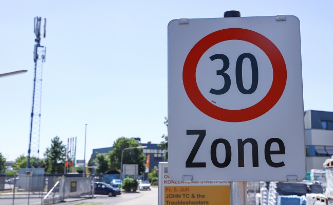 Probefhrerscheinbesitzer (20) raste mit Tempo 118 durch 30km/h-Zone in Leonding