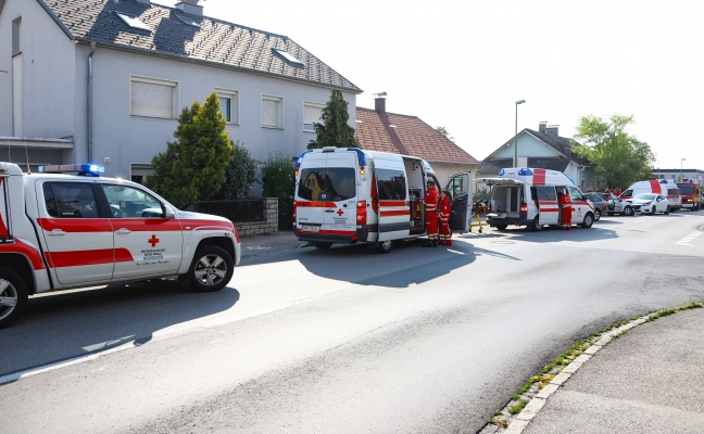 Schwerer Verkehrsunfall in Wels-Vogelweide fordert drei Verletzte