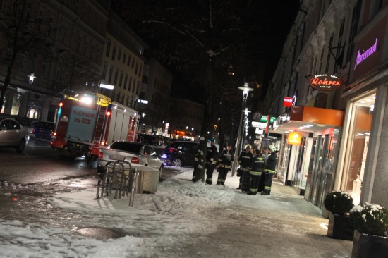 Feuerwehr bei Kleinbrand in der Welser Innenstadt im Einsatz