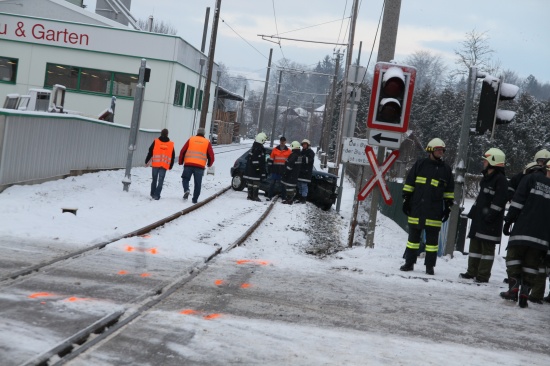 PKW-Lenkerin nach Unfall mit LILO-Triebwagen in Waizenkirchen im Krankenhaus verstorben