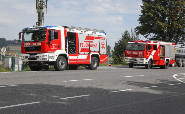 Starke Rauchentwicklung eines LKWs führt zu Einsatz der Feuerwehr in Bad Schallerbach